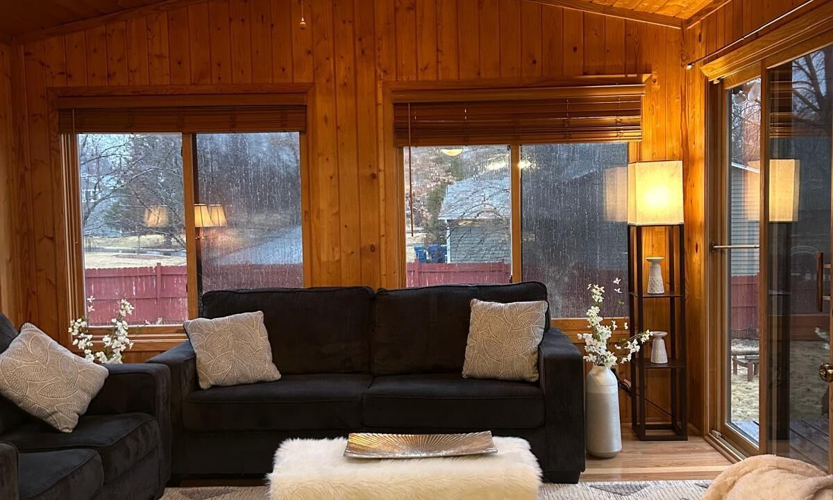 Photo of Livingroom in Eagan