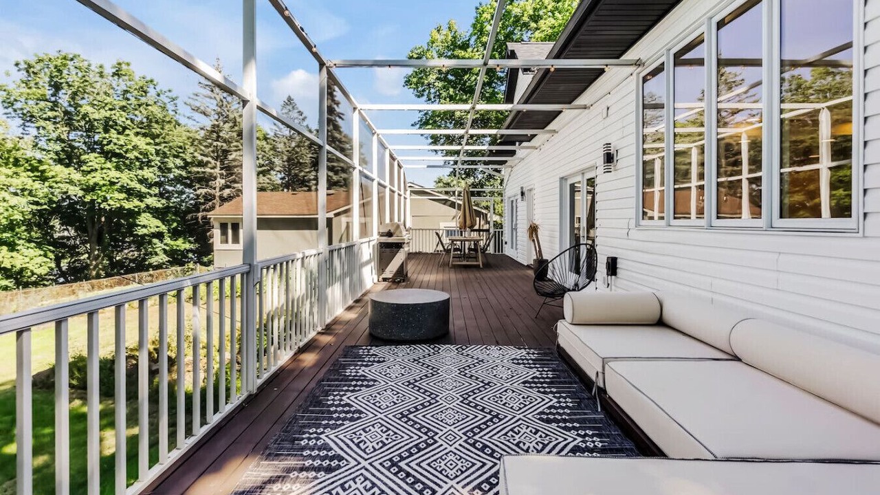 Photo of Patio Balcony in Spring Park