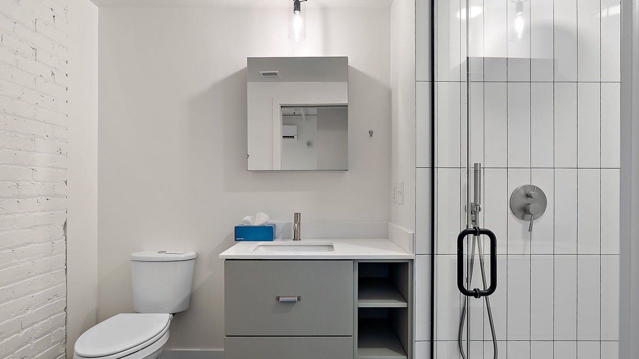 Photo of Bathroom in Warehouse District