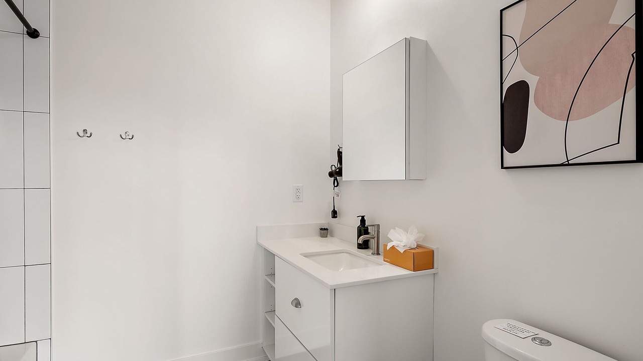 Photo of Bathroom in Warehouse District