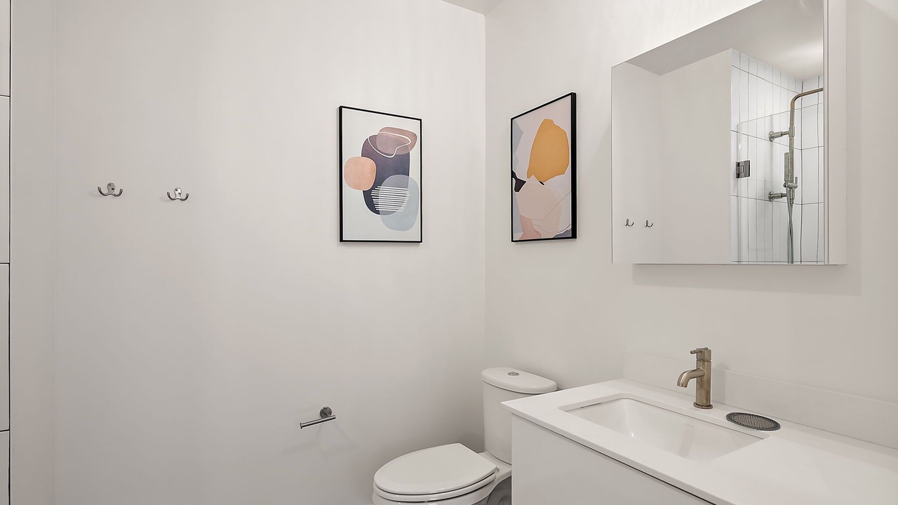 Photo of Bathroom in Warehouse District