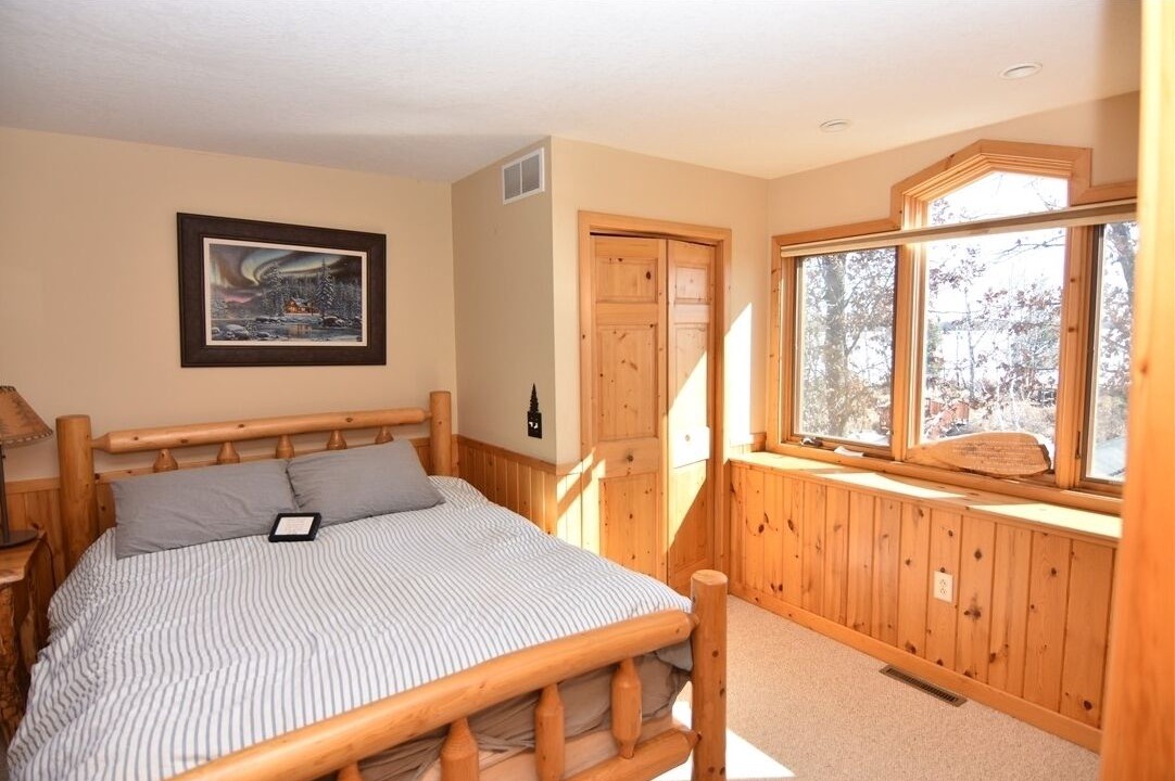 Photo of Bedroom in Siren