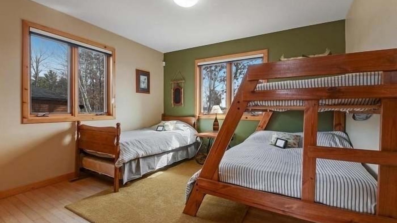 Photo of Bedroom in Siren