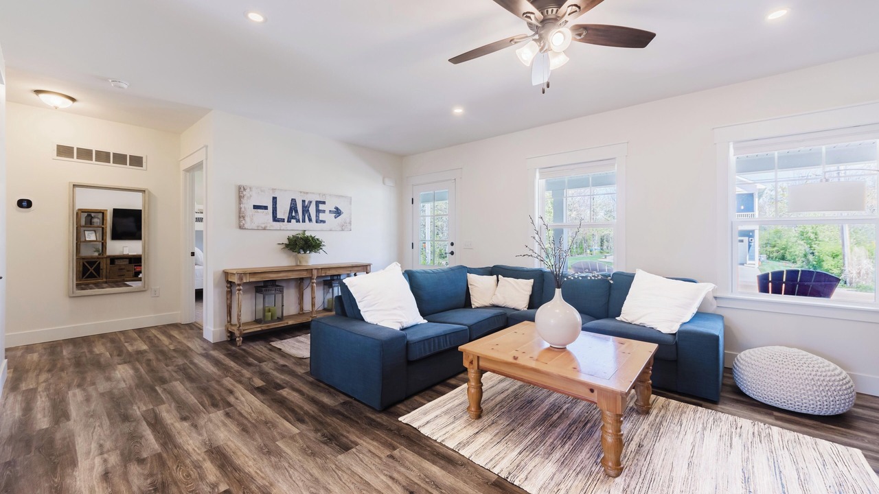Photo of Livingroom in Miami Park