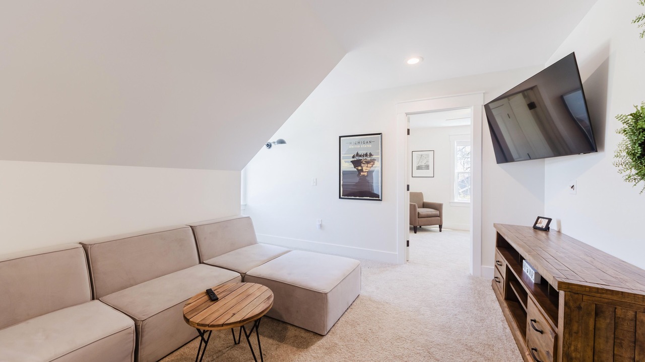 Photo of Livingroom in Miami Park