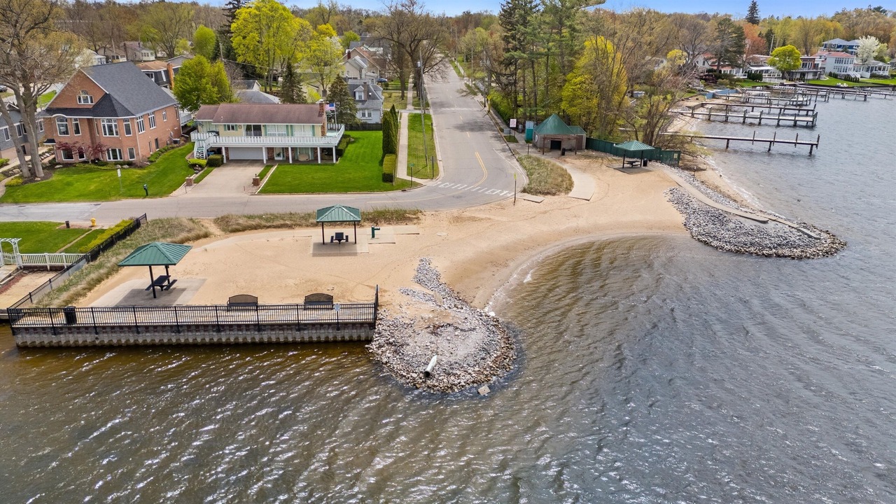 Photo of Others in Spring Lake
