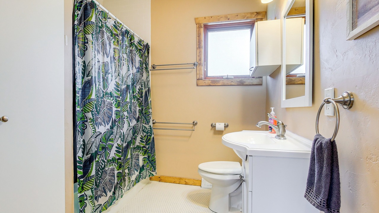 Photo of Bathroom in Algoma