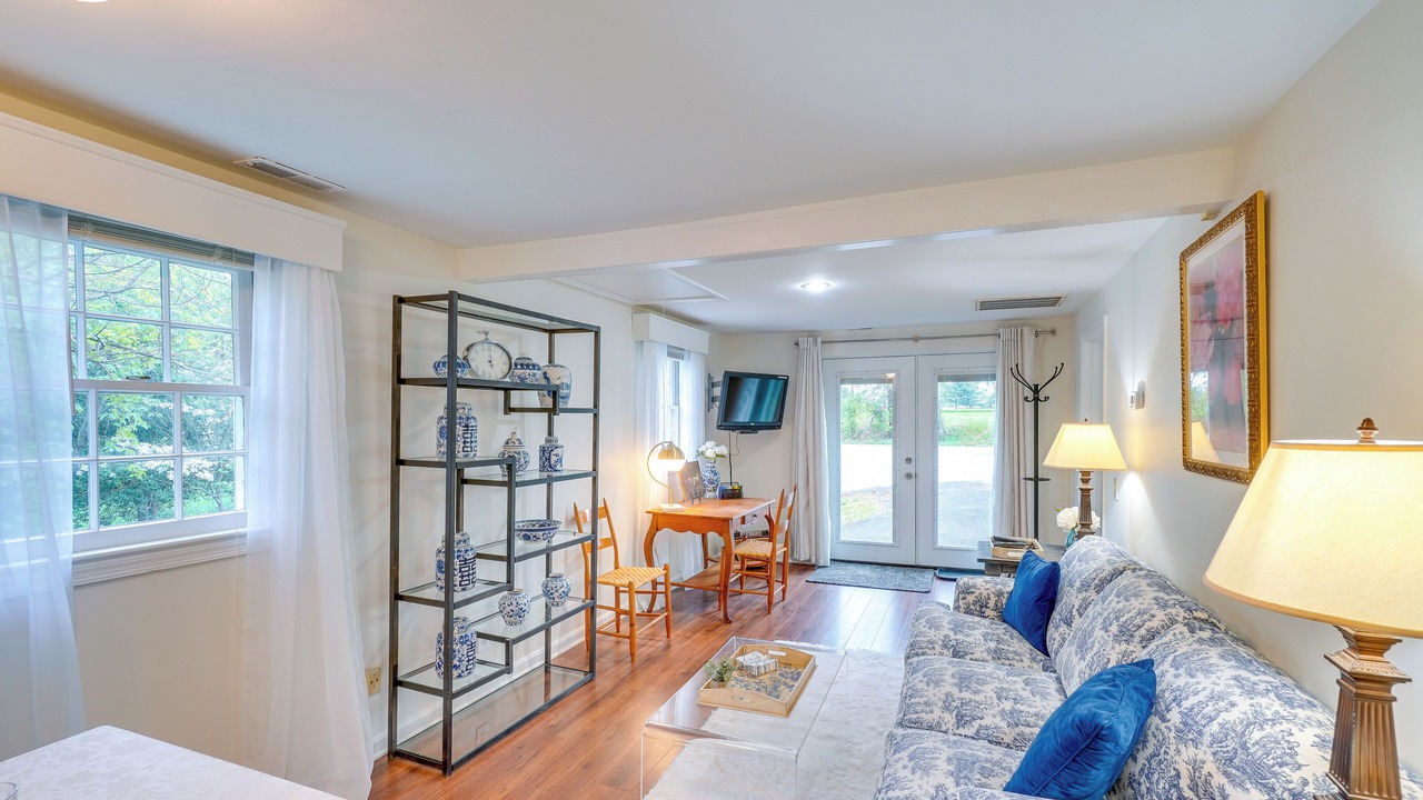 Photo of Livingroom in Leesburg