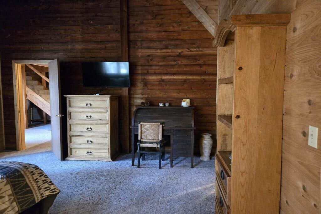 Photo of Bedroom in Alpine