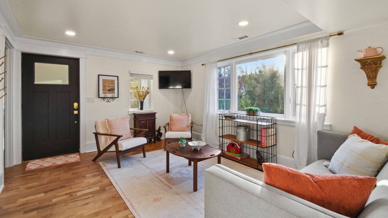 Photo of Livingroom in Lovettsville