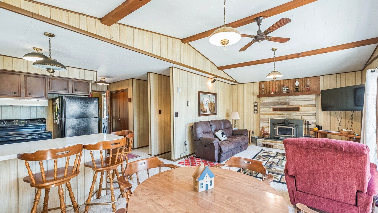 Photo of Livingroom in Herron
