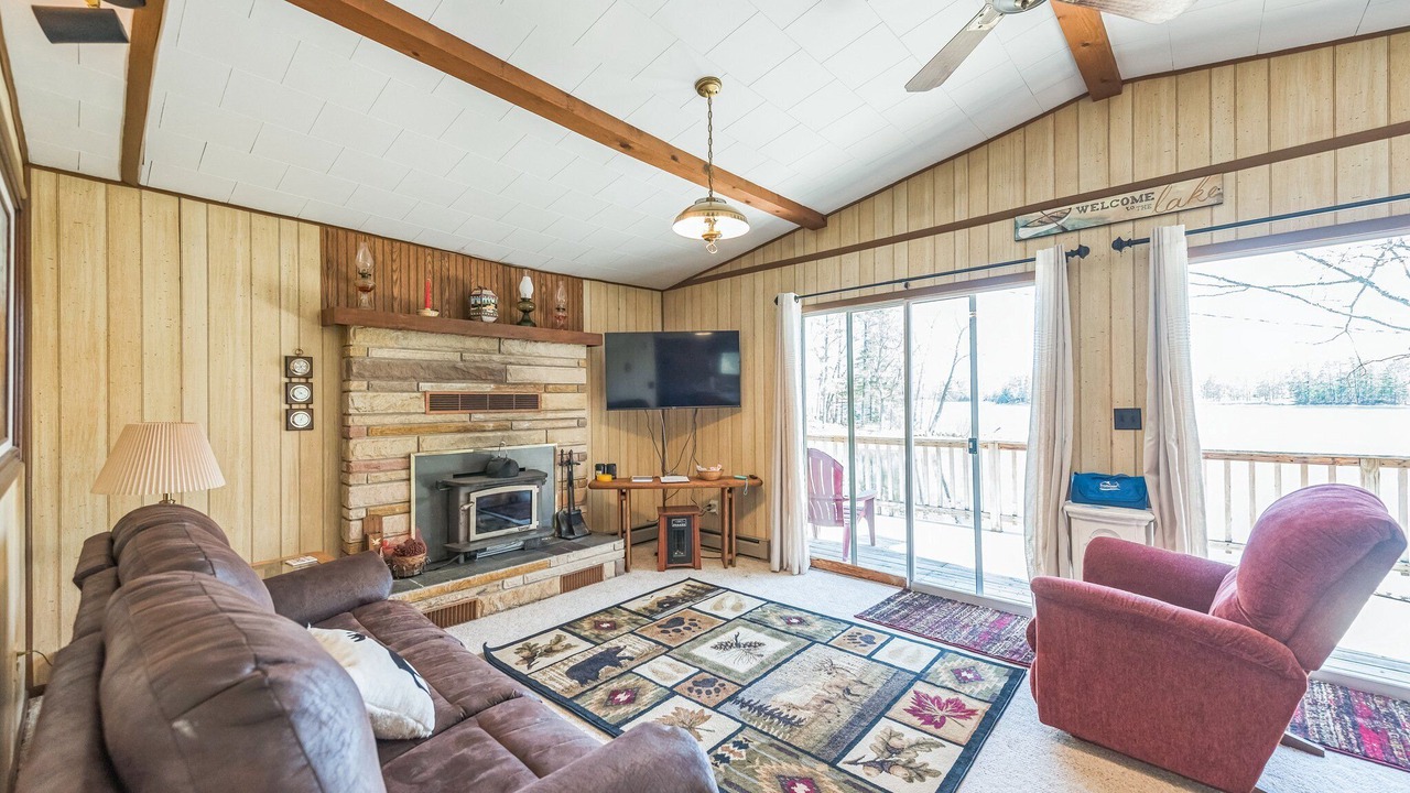 Photo of Livingroom in Herron