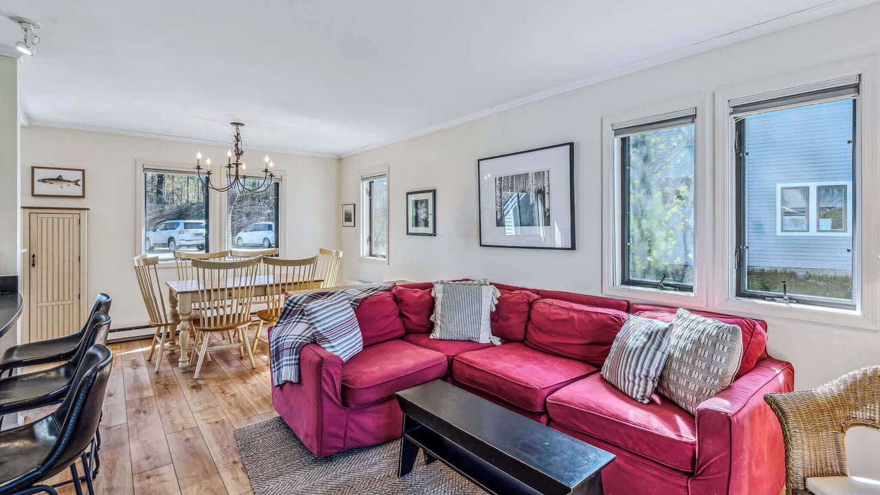 Photo of Livingroom in West Hartford