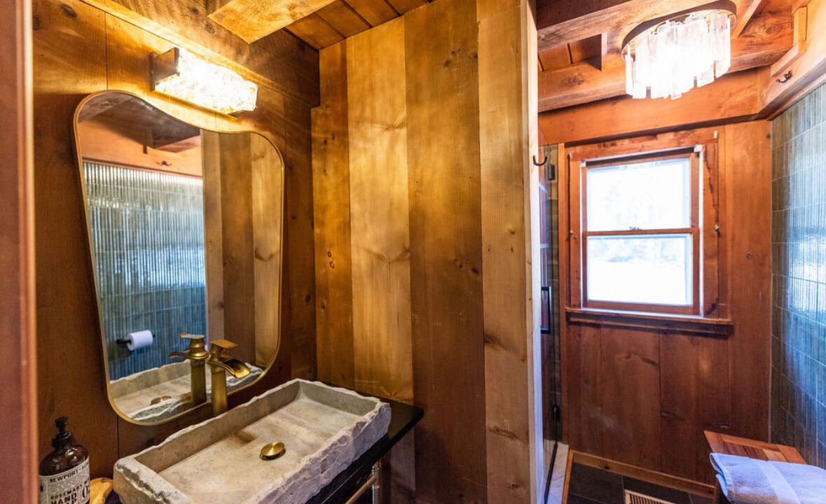 Photo of Bathroom in Londonderry