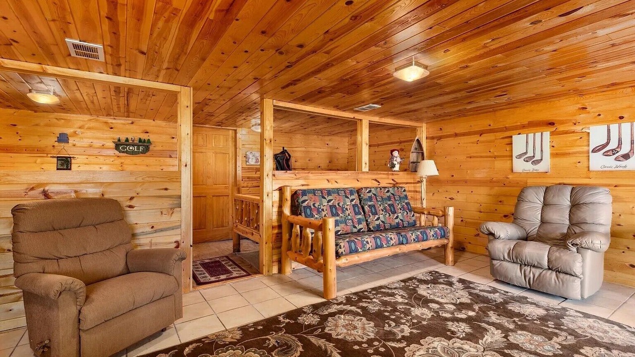 Photo of Livingroom in East Gull Lake
