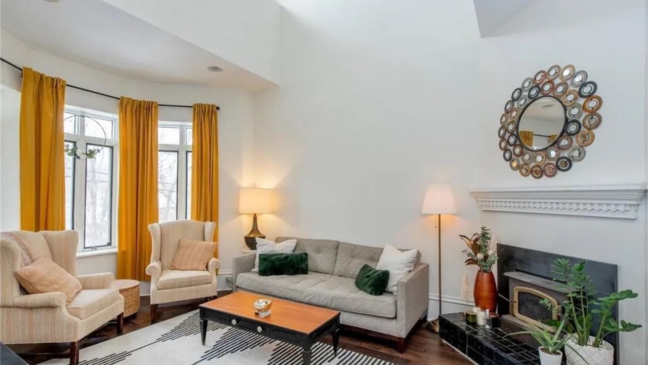 Photo of Livingroom in West Side