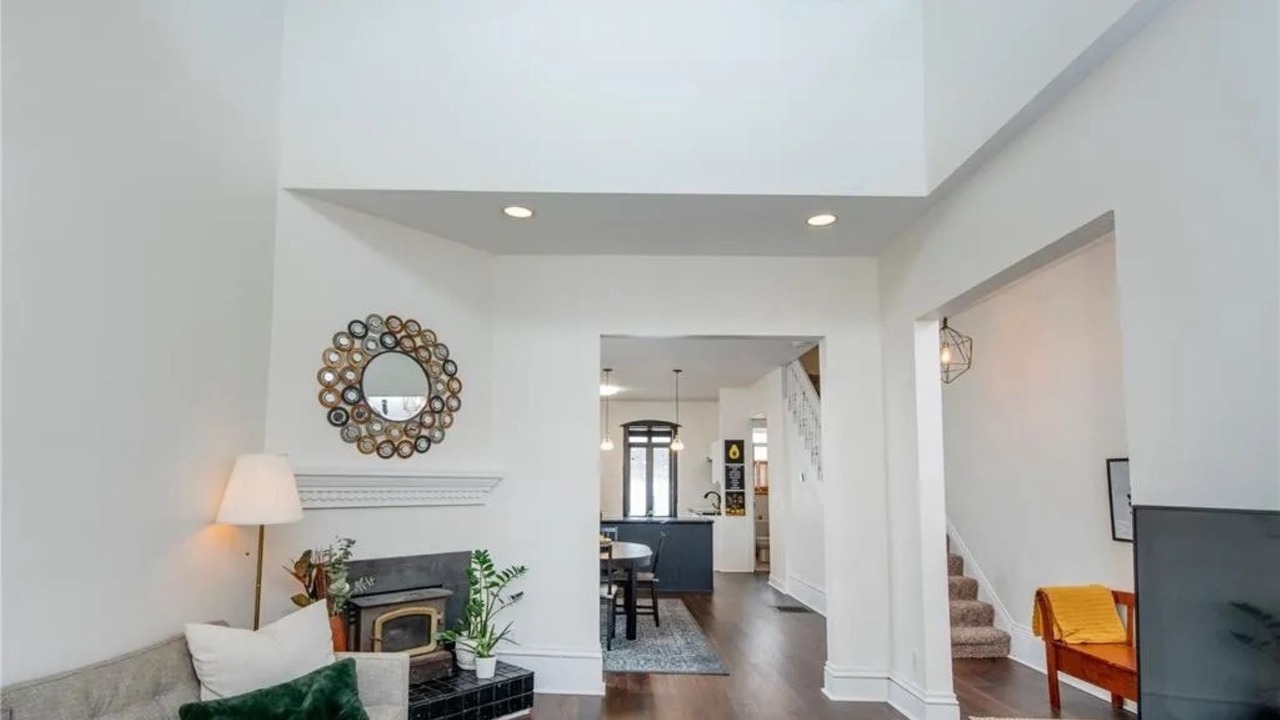 Photo of Livingroom in West Side