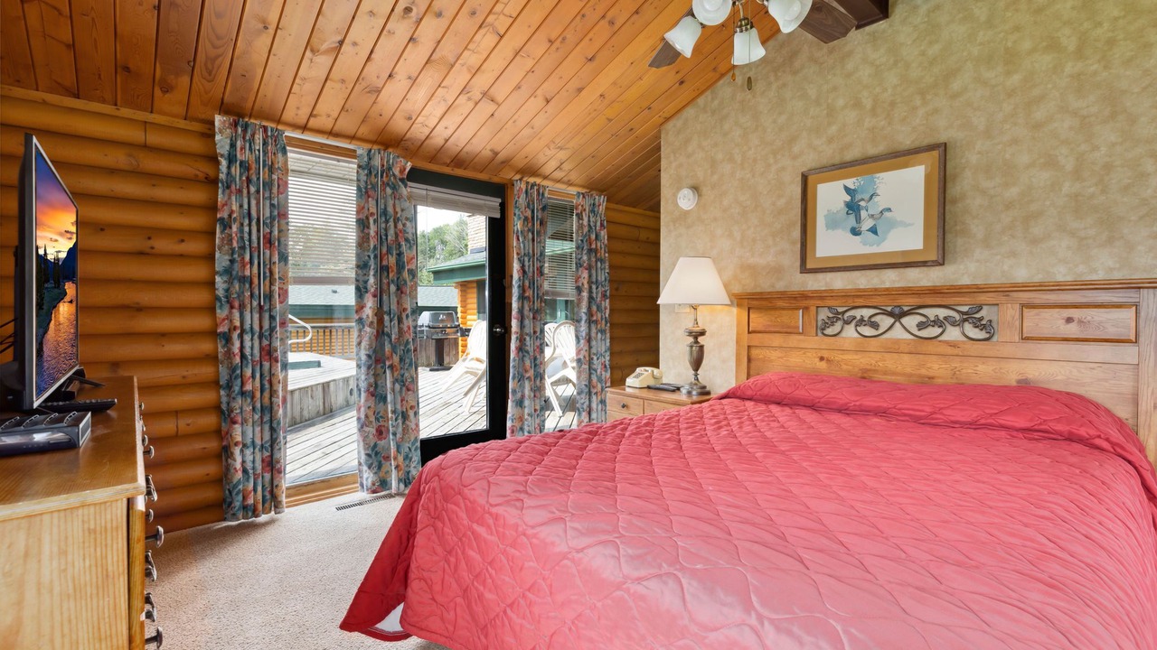 Photo of Bedroom in Breezy Point