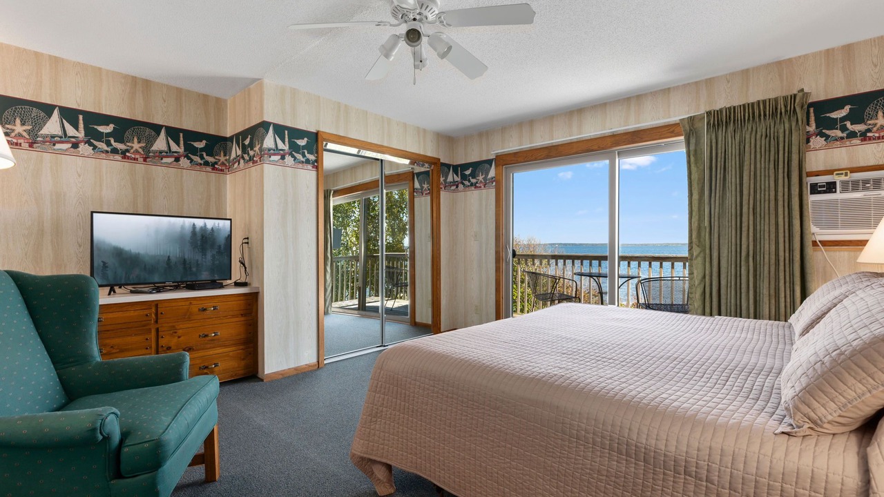 Photo of Bedroom in Breezy Point