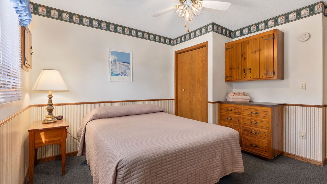 Photo of Bedroom in Breezy Point