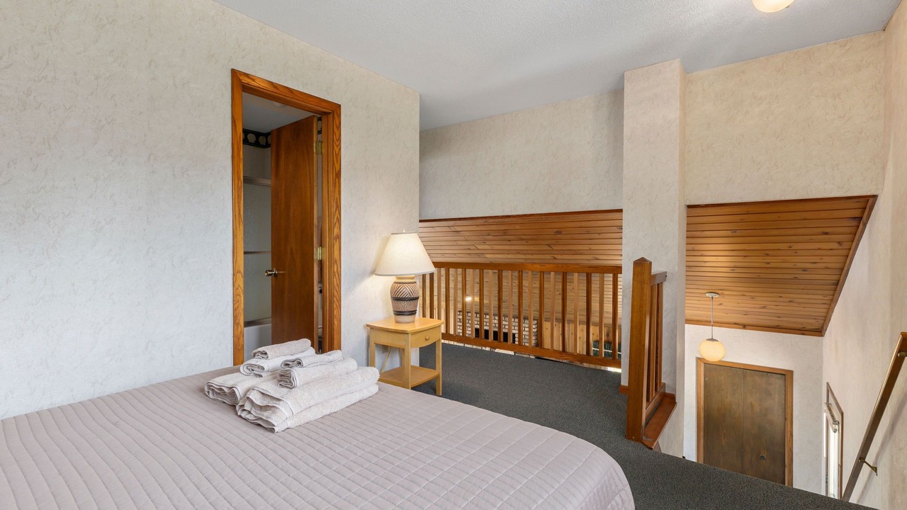 Photo of Bedroom in Breezy Point
