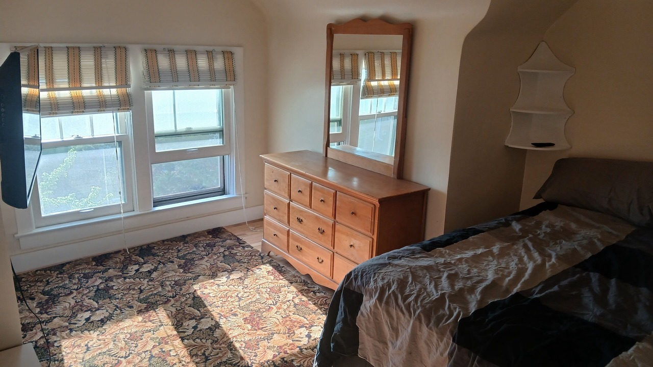 Photo of Bedroom in Lowry Hill East