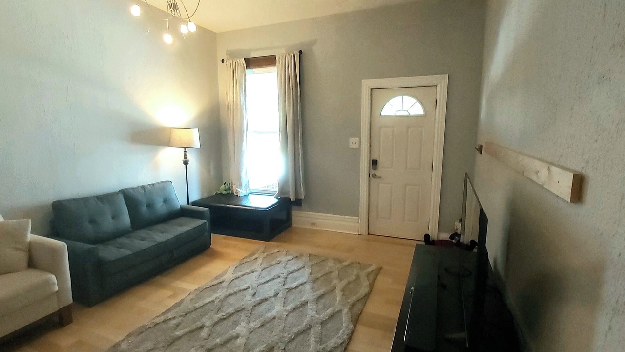 Photo of Livingroom in Ashland