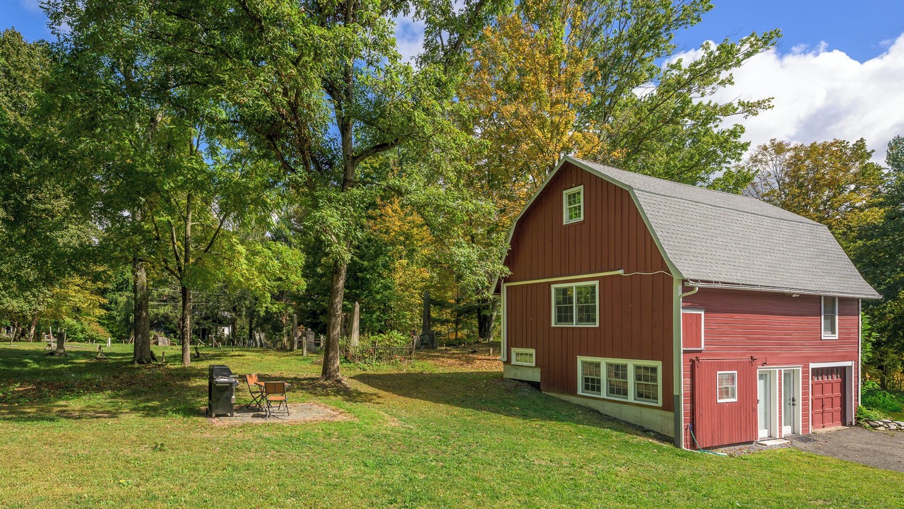 Photo of Outdoor in Hillsdale