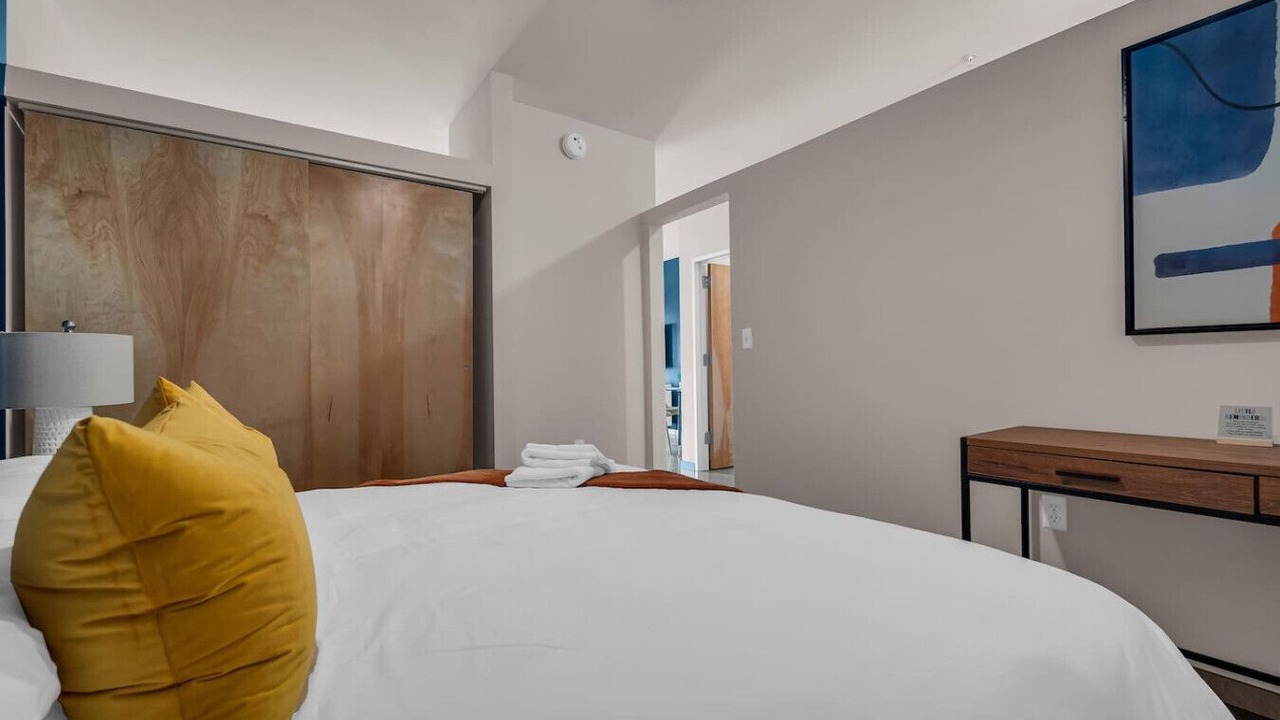 Photo of Bedroom in Midtown