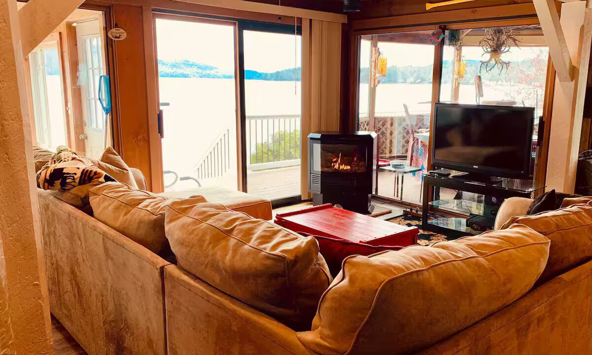 Photo of Livingroom in Schroon Lake