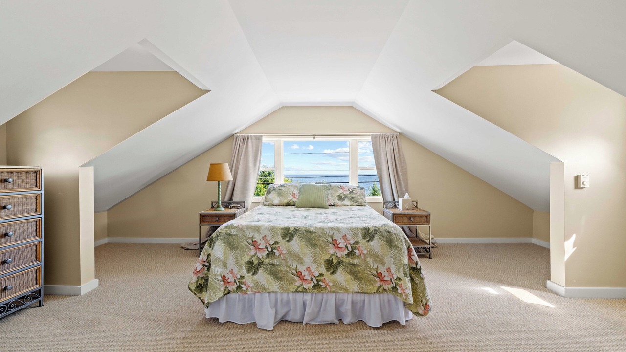 Photo of Bedroom in Westbrook Center