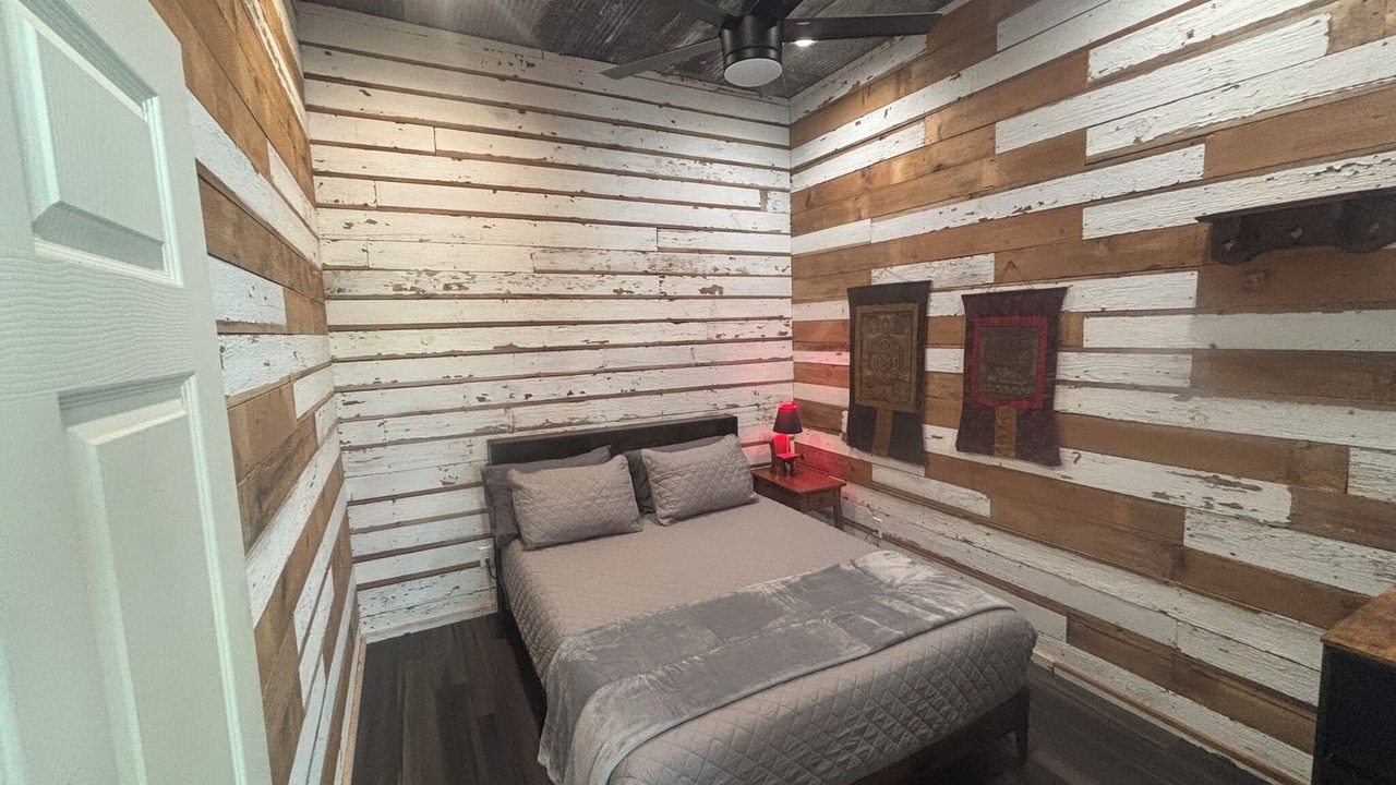 Photo of Bedroom in Elkader