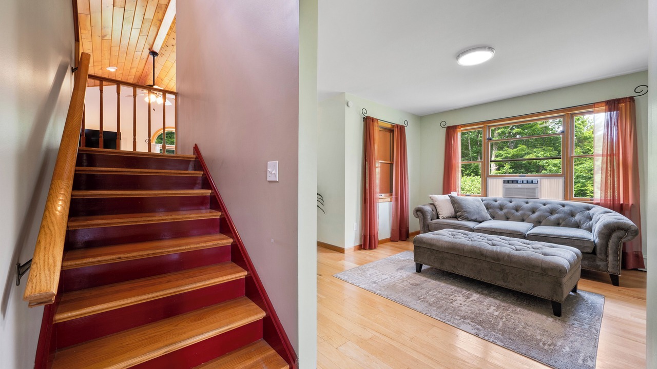 Photo of Livingroom in Warrensburg