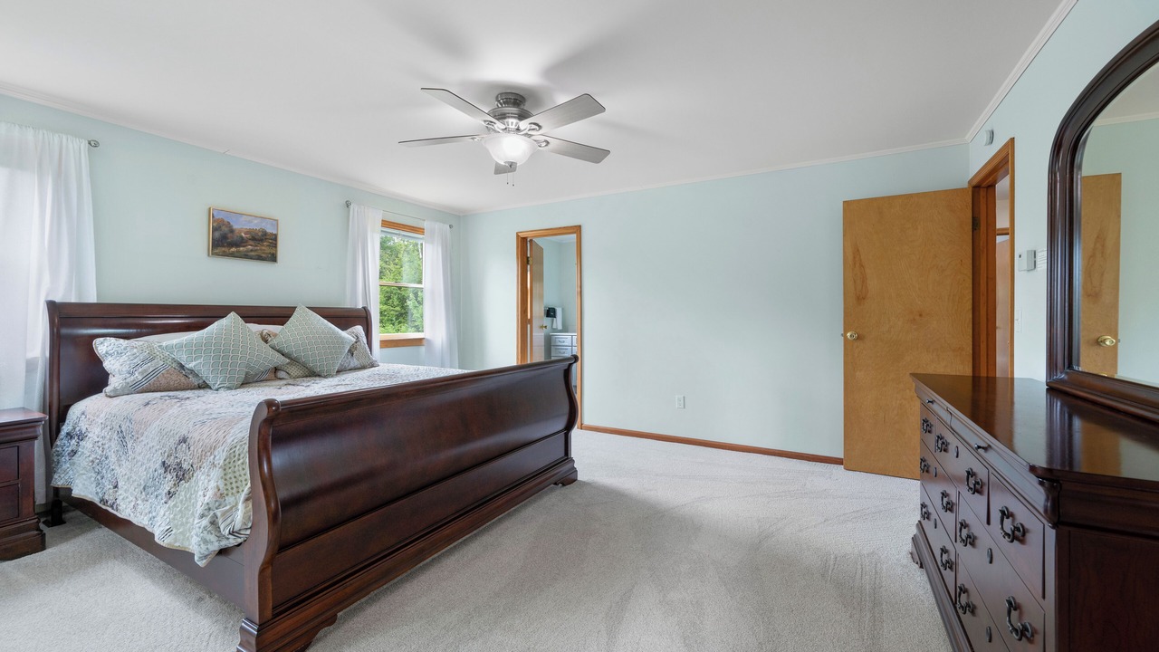 Photo of Bedroom in Warrensburg