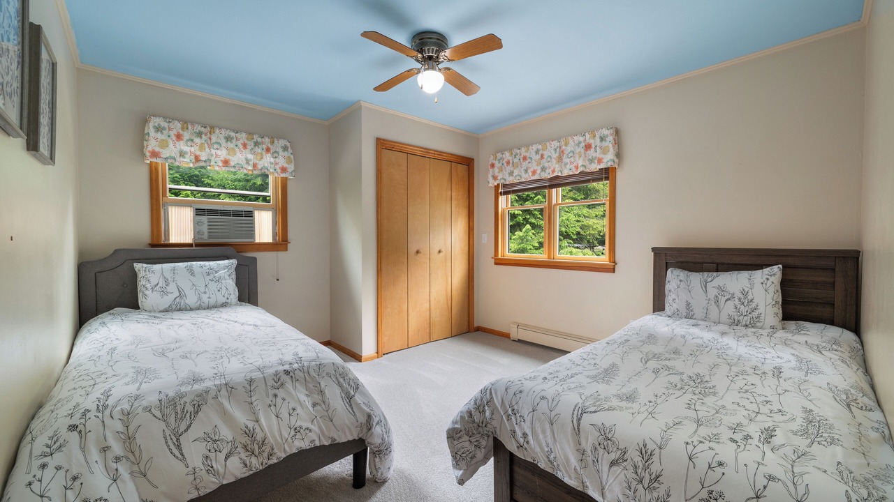 Photo of Bedroom in Warrensburg