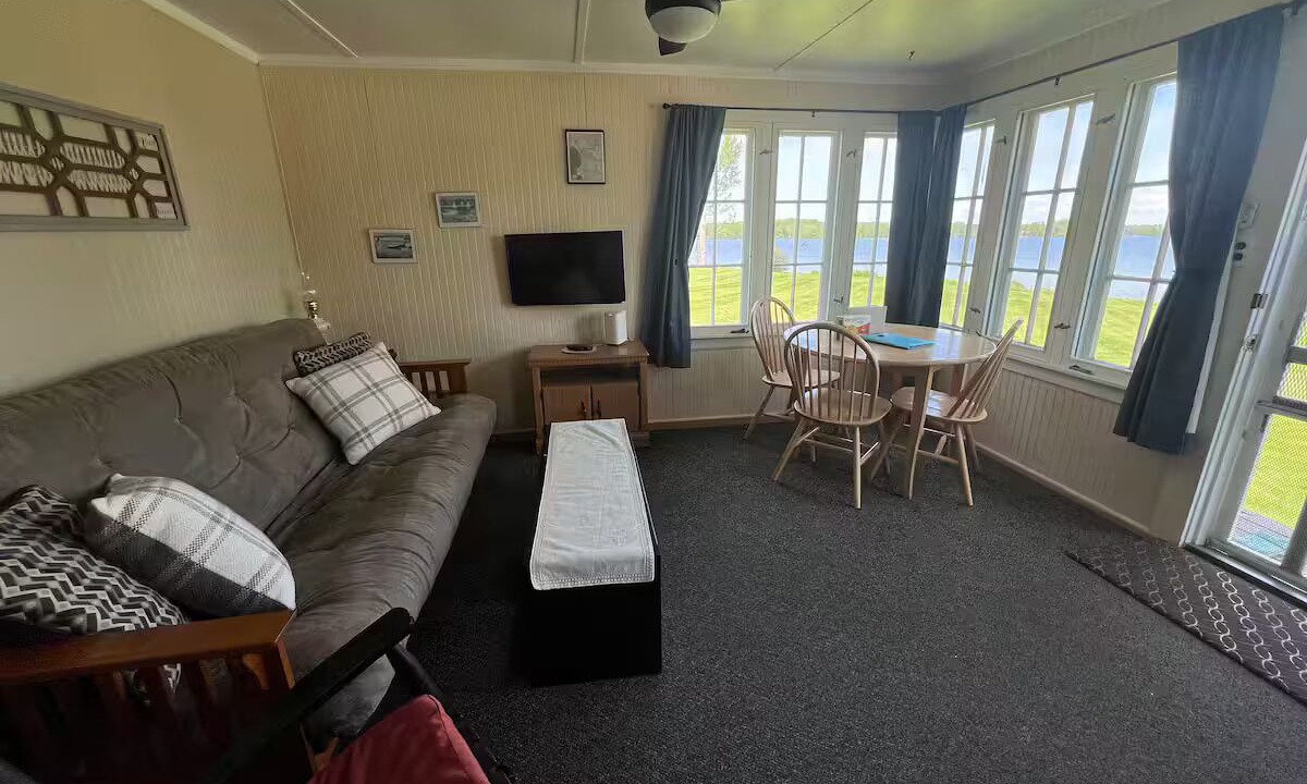 Photo of Livingroom in South Hero