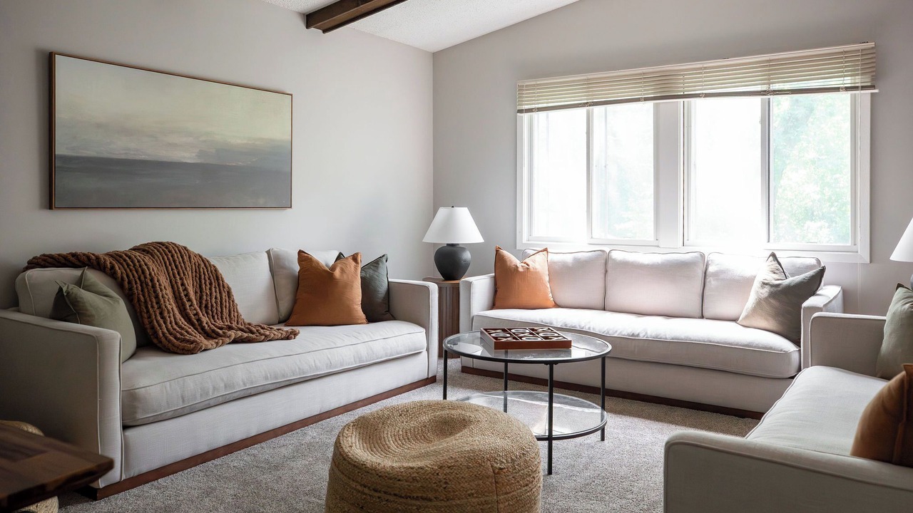 Photo of Livingroom in Eden Prairie
