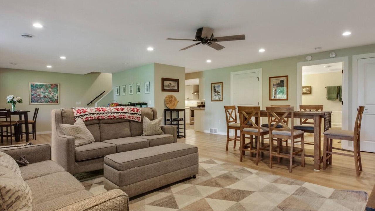 Photo of Livingroom in Minong