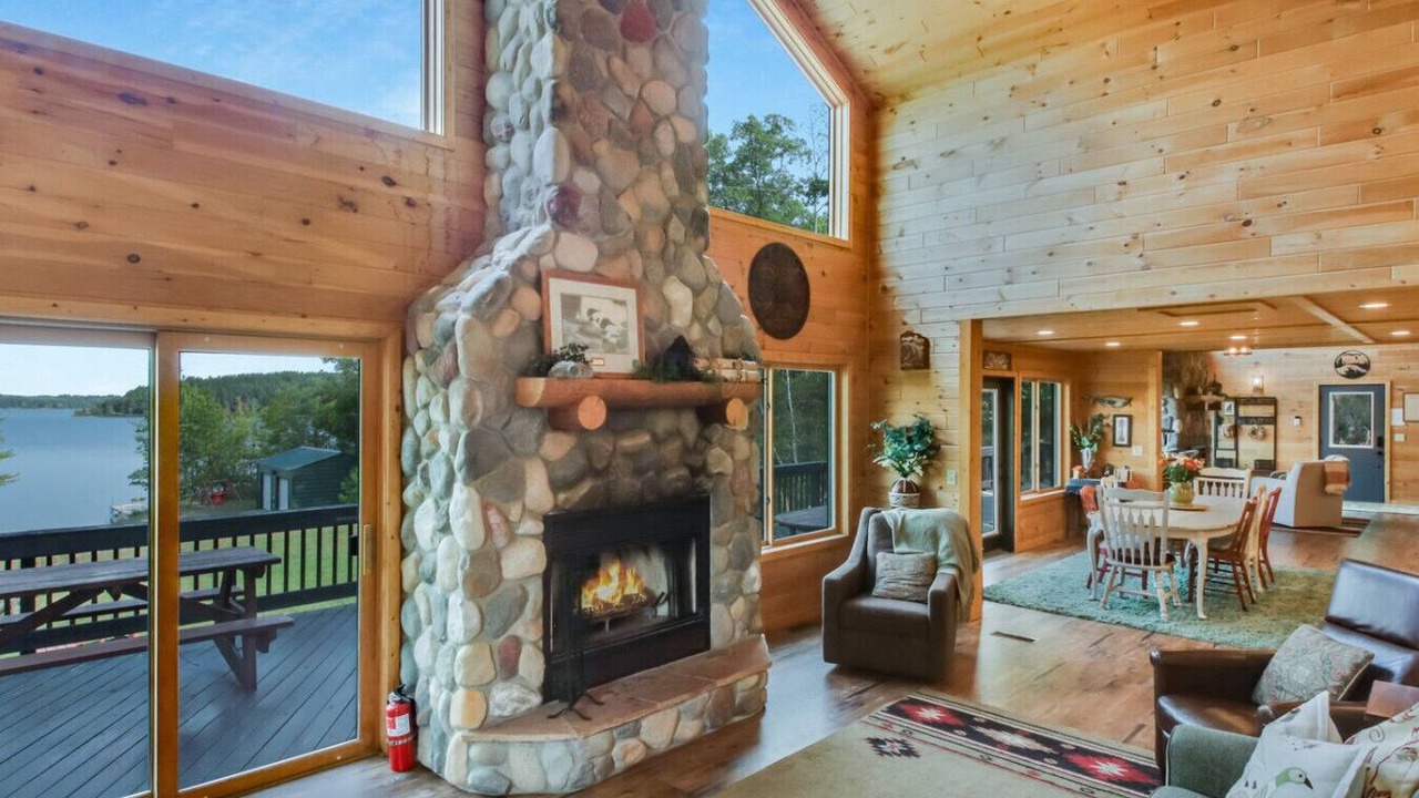 Photo of Livingroom in Minong