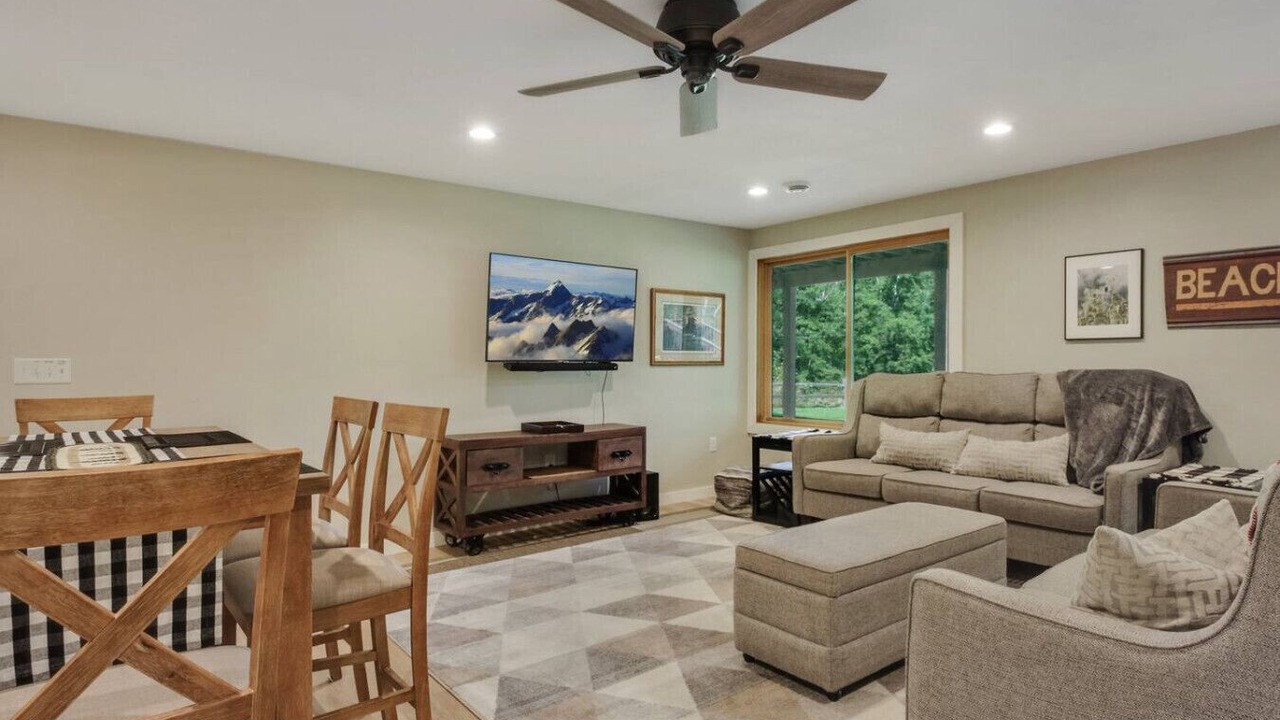 Photo of Livingroom in Minong