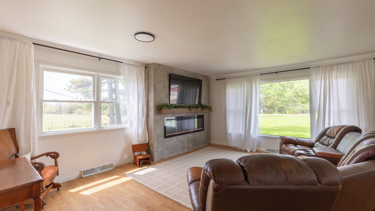 Photo of Livingroom in Brule