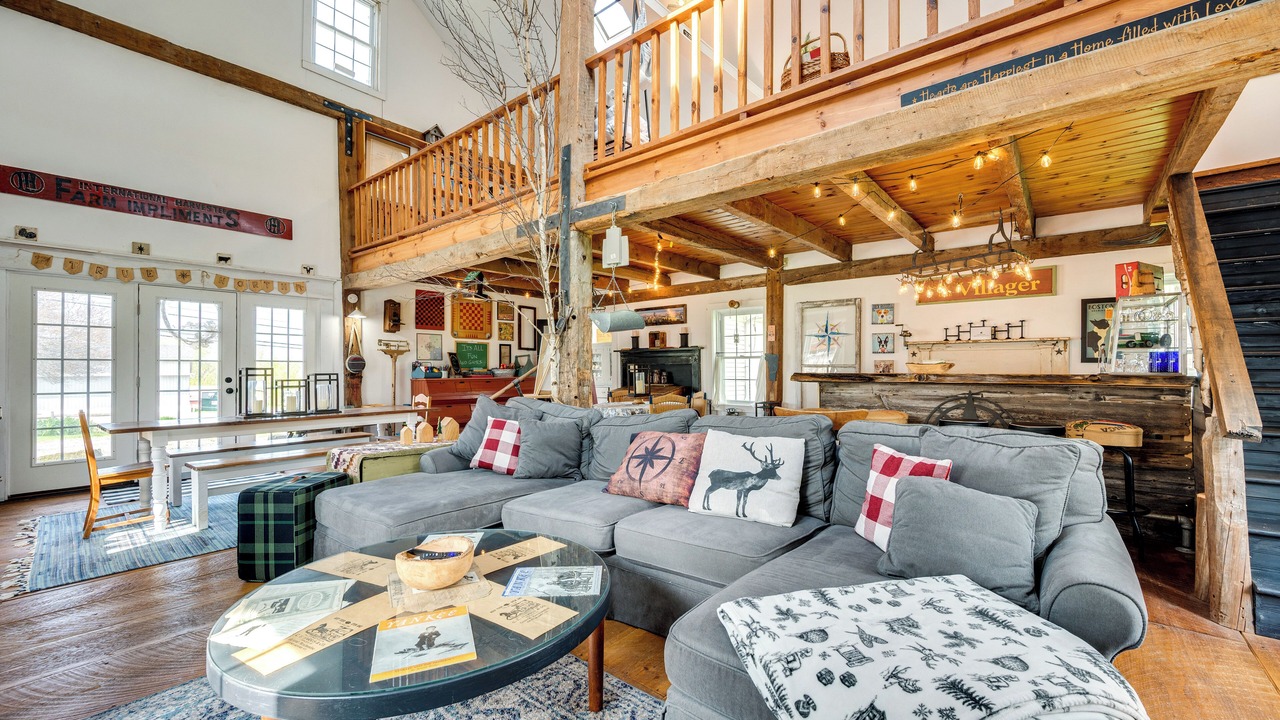 Photo of Livingroom in Irasburg