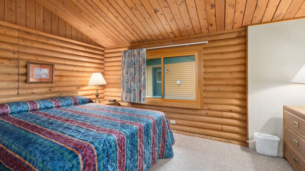 Photo of Bedroom in Breezy Point