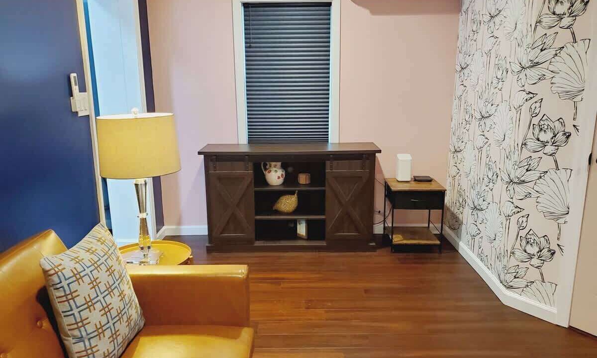 Photo of Livingroom in Shepherdstown