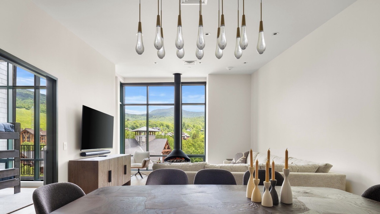 Photo of Livingroom in Stowe Area