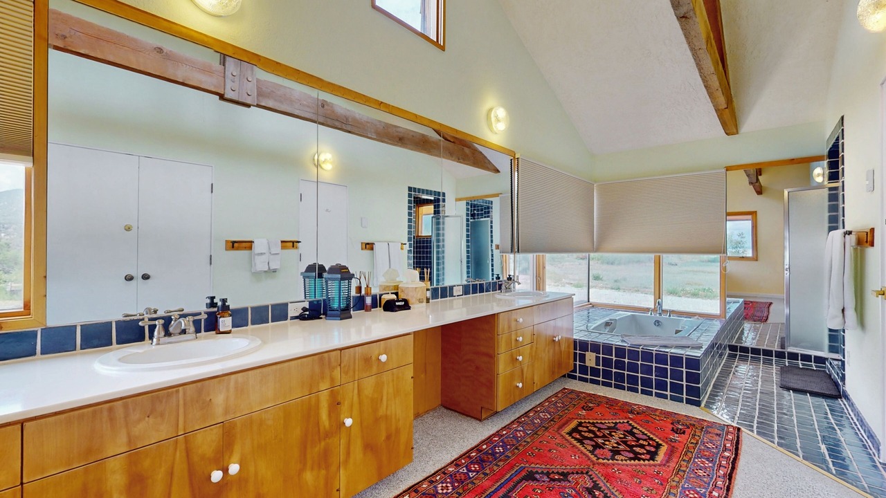 Photo of Bathroom in Arroyo Seco