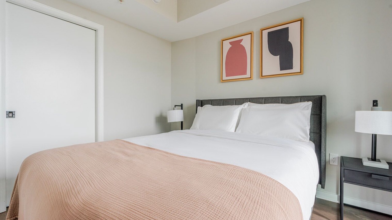 Photo of Bedroom in Clarendon