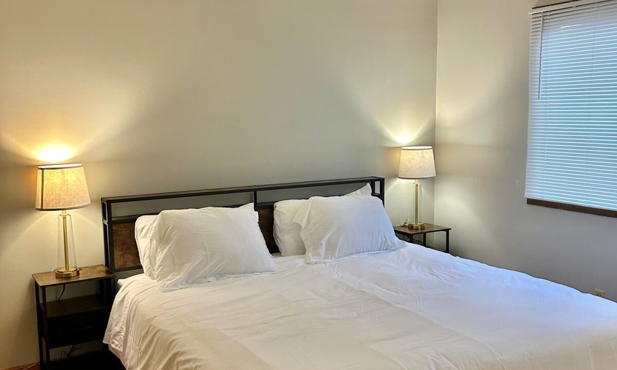 Photo of Bedroom in Burnsville