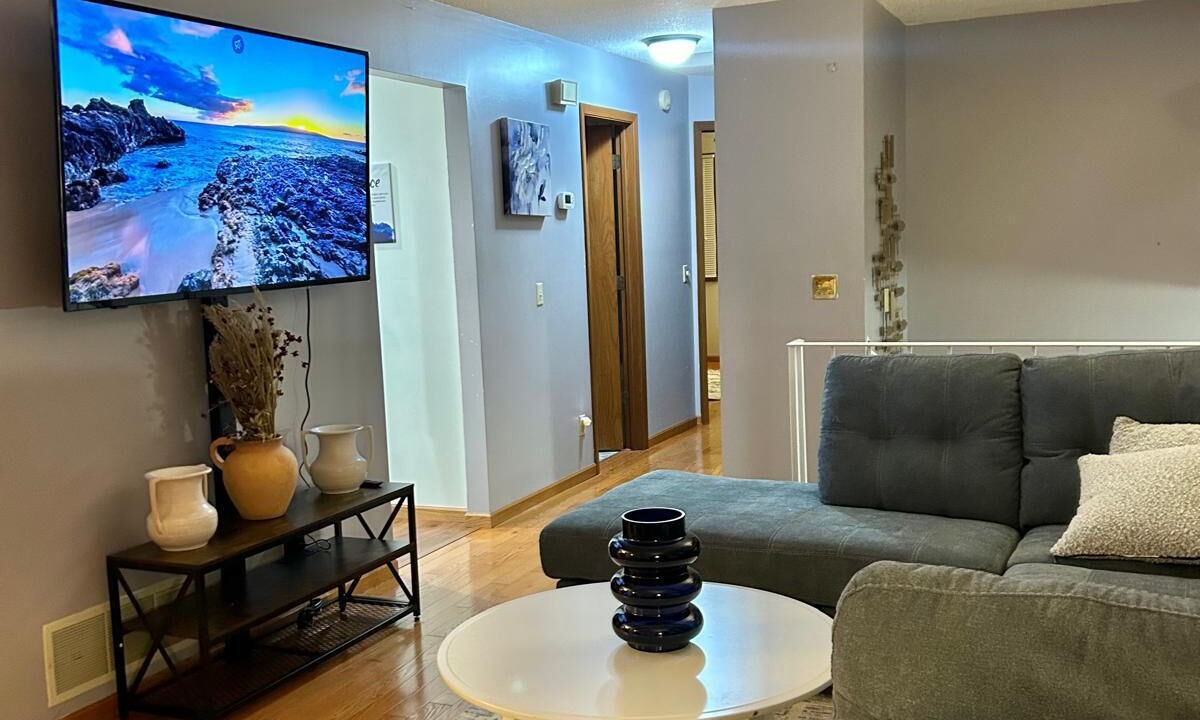 Photo of Livingroom in Burnsville