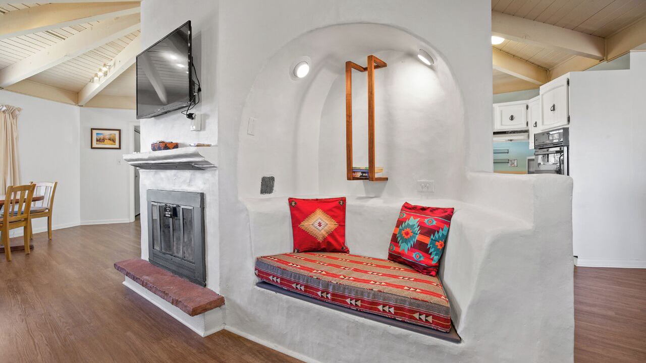 Photo of Livingroom in Taos